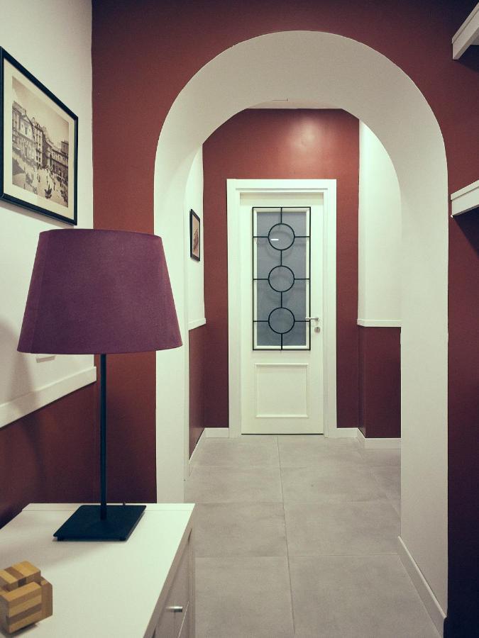 Panto' Apartment 2 Steps To Toledo Street Наполи Екстериор снимка