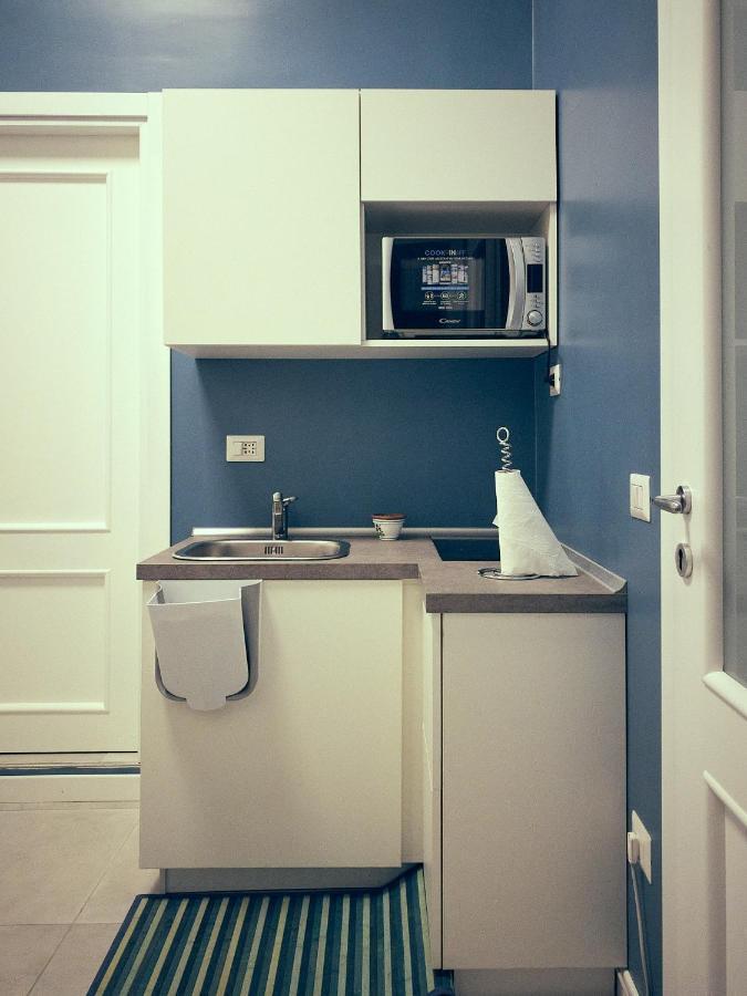 Panto' Apartment 2 Steps To Toledo Street Наполи Екстериор снимка