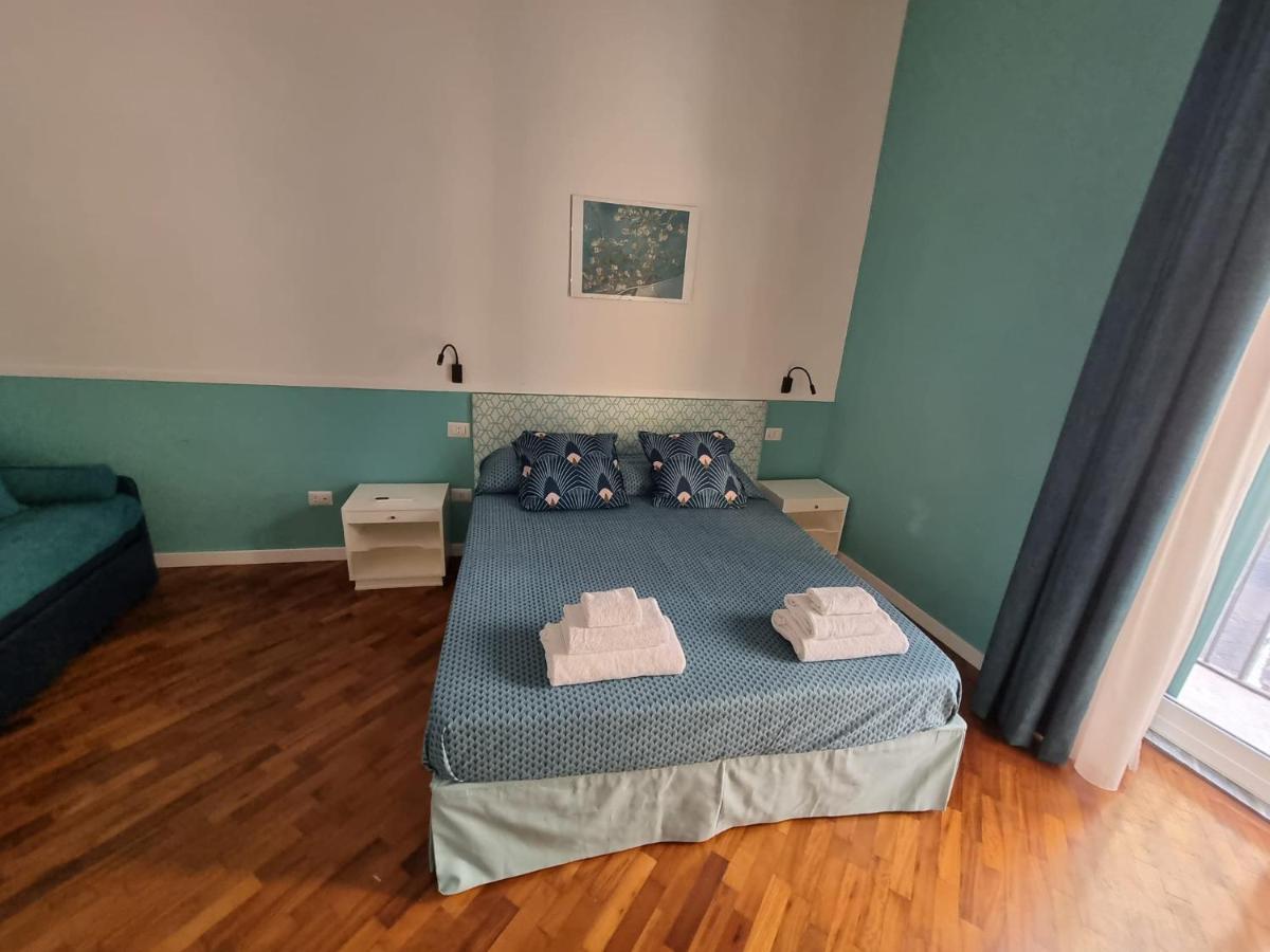 Panto' Apartment 2 Steps To Toledo Street Наполи Екстериор снимка